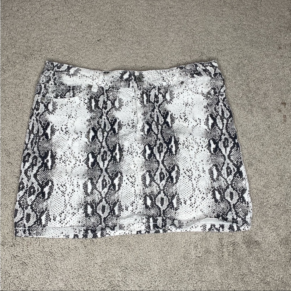 Snake print mini skirt